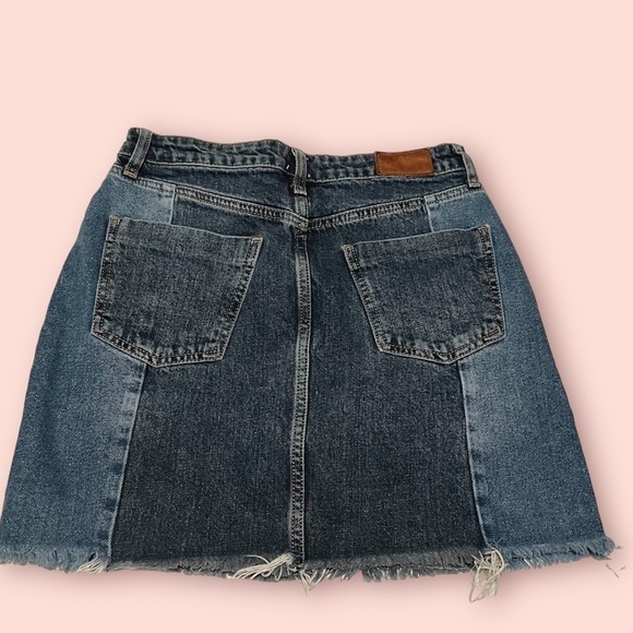 BDG URBAN OUTFITTERS RAW HEM DENIM SKIRT MEDIUM - Picture 2 of 5